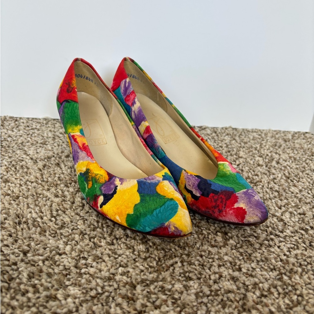 Vintage Joyce Rainbow Floral Pointed Toe Pump Heels Size 8.5